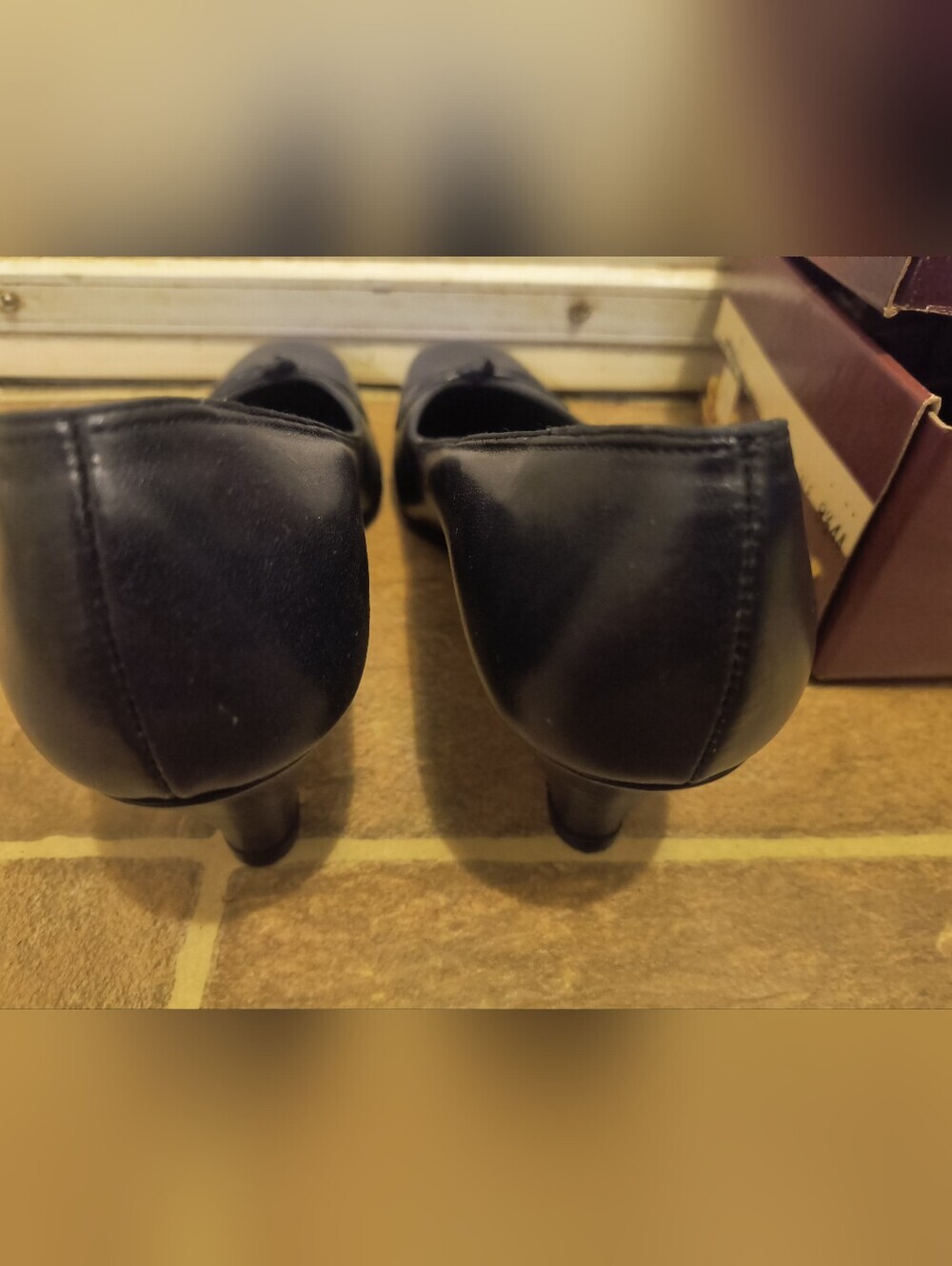 Vintage 80s 90s Selby Crystal Navy Blue Leather Pumps Bow Toe 8.5 AAAA Narrow - Picture 7 of 9